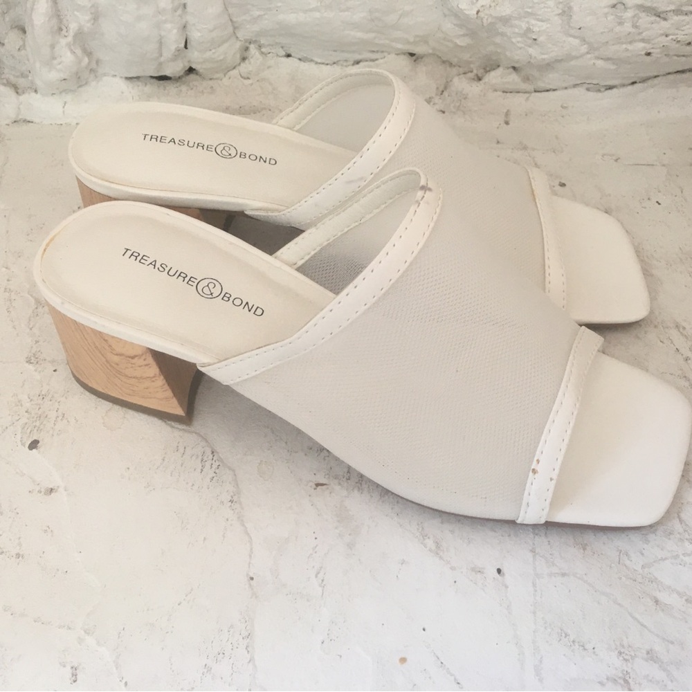 Treasure & Bond Women's White Block Heel Sandals